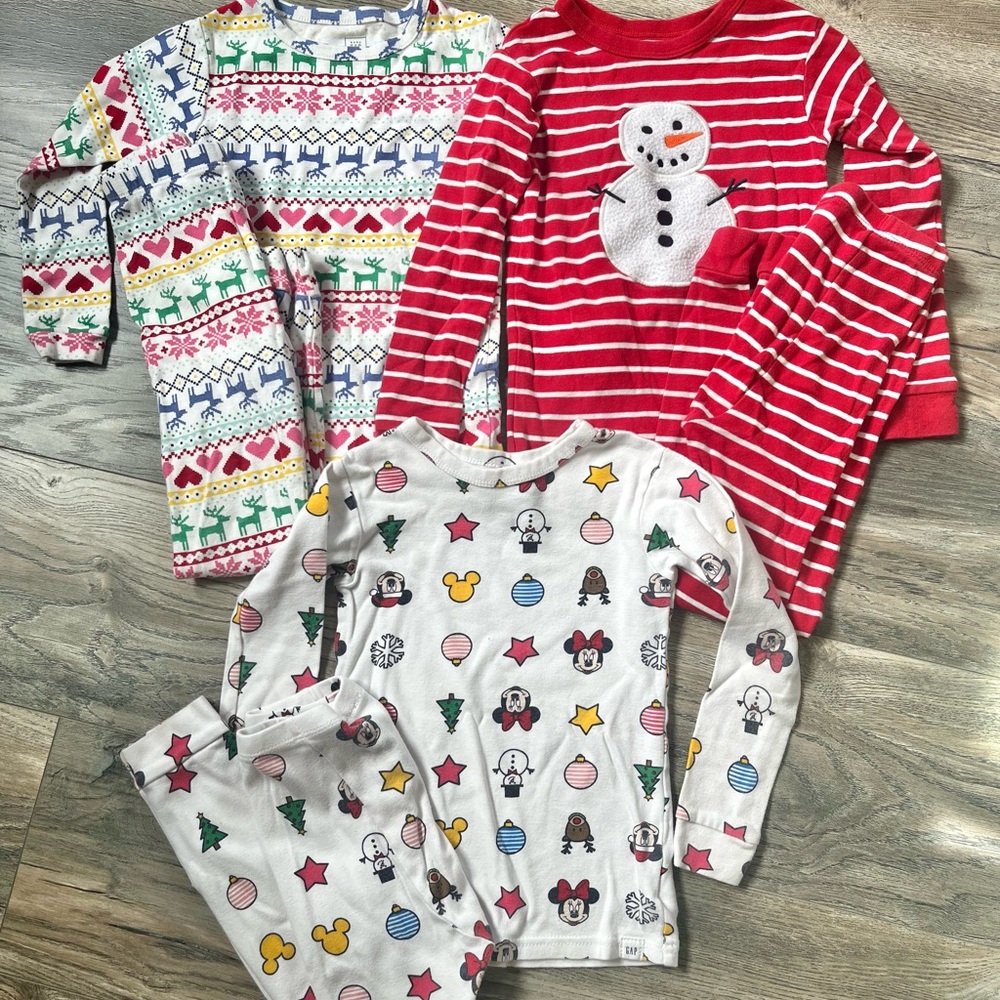 GAP Kids holiday pajamas